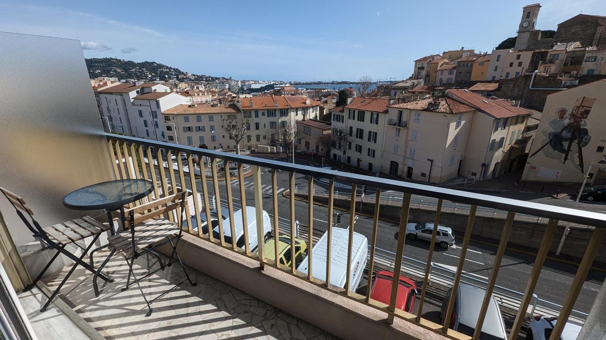 Esperance Apartment
