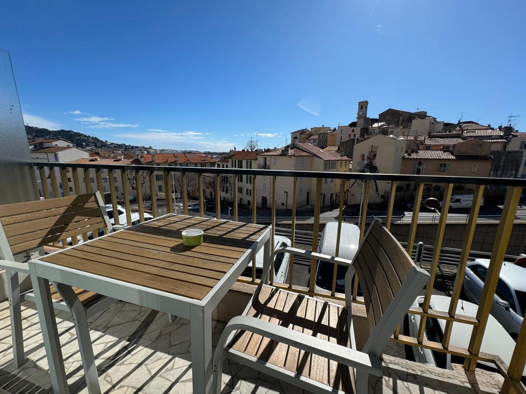 Esperance Apartamento *